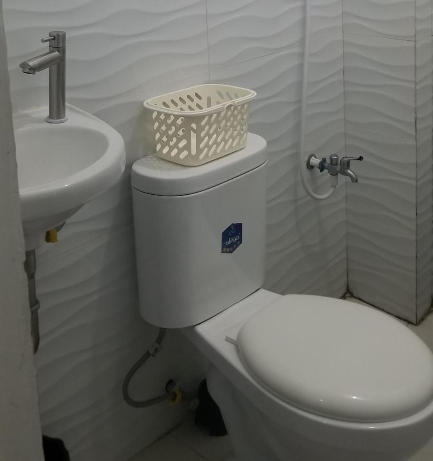Innsite Room Rentals Pasay Exterior foto